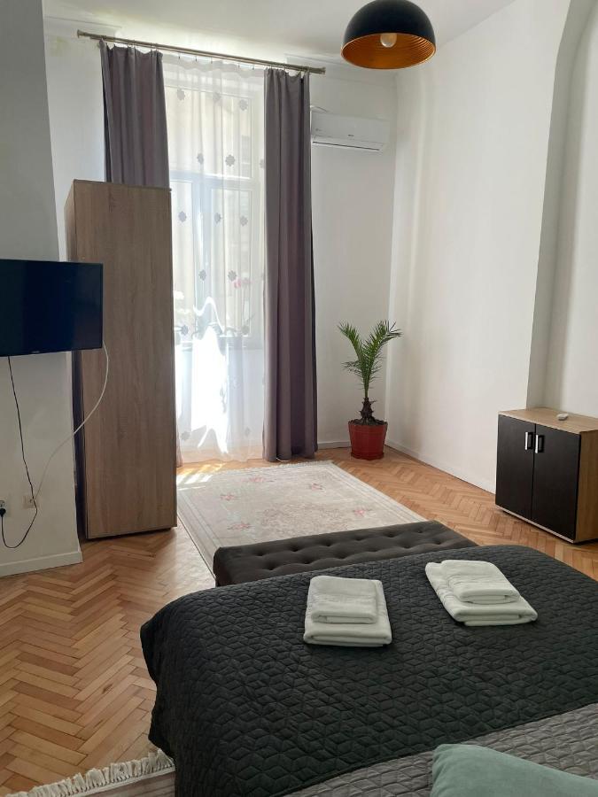 Central Apartment With 2 Bedrooms And 2 Bathrooms أرادايا المظهر الخارجي الصورة