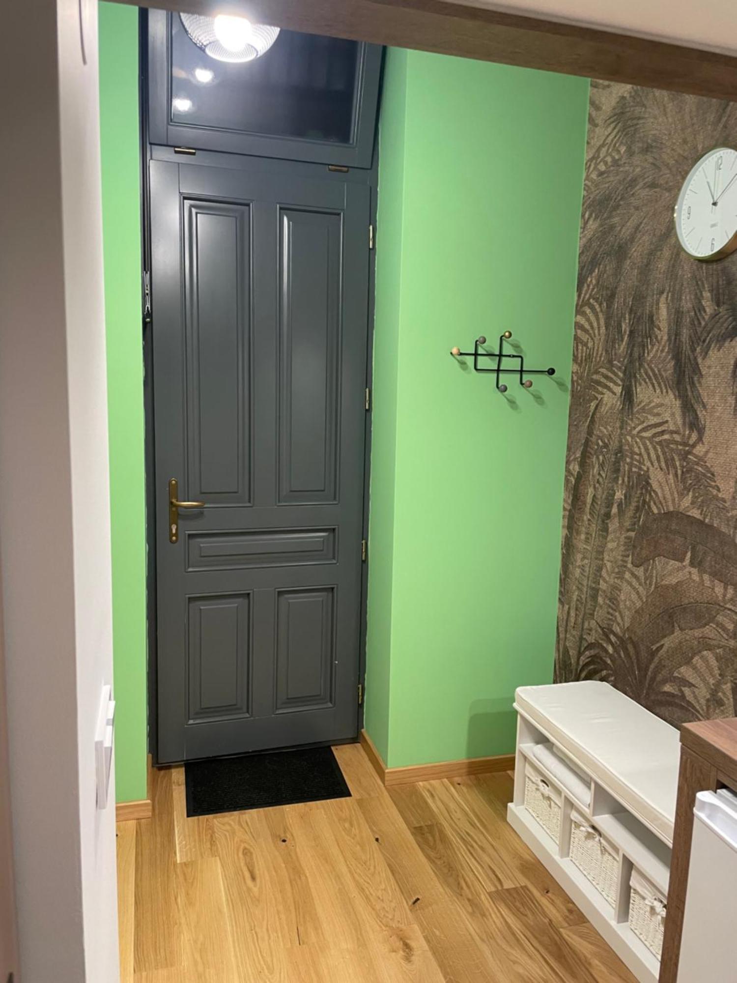 Central Apartment With 2 Bedrooms And 2 Bathrooms أرادايا المظهر الخارجي الصورة